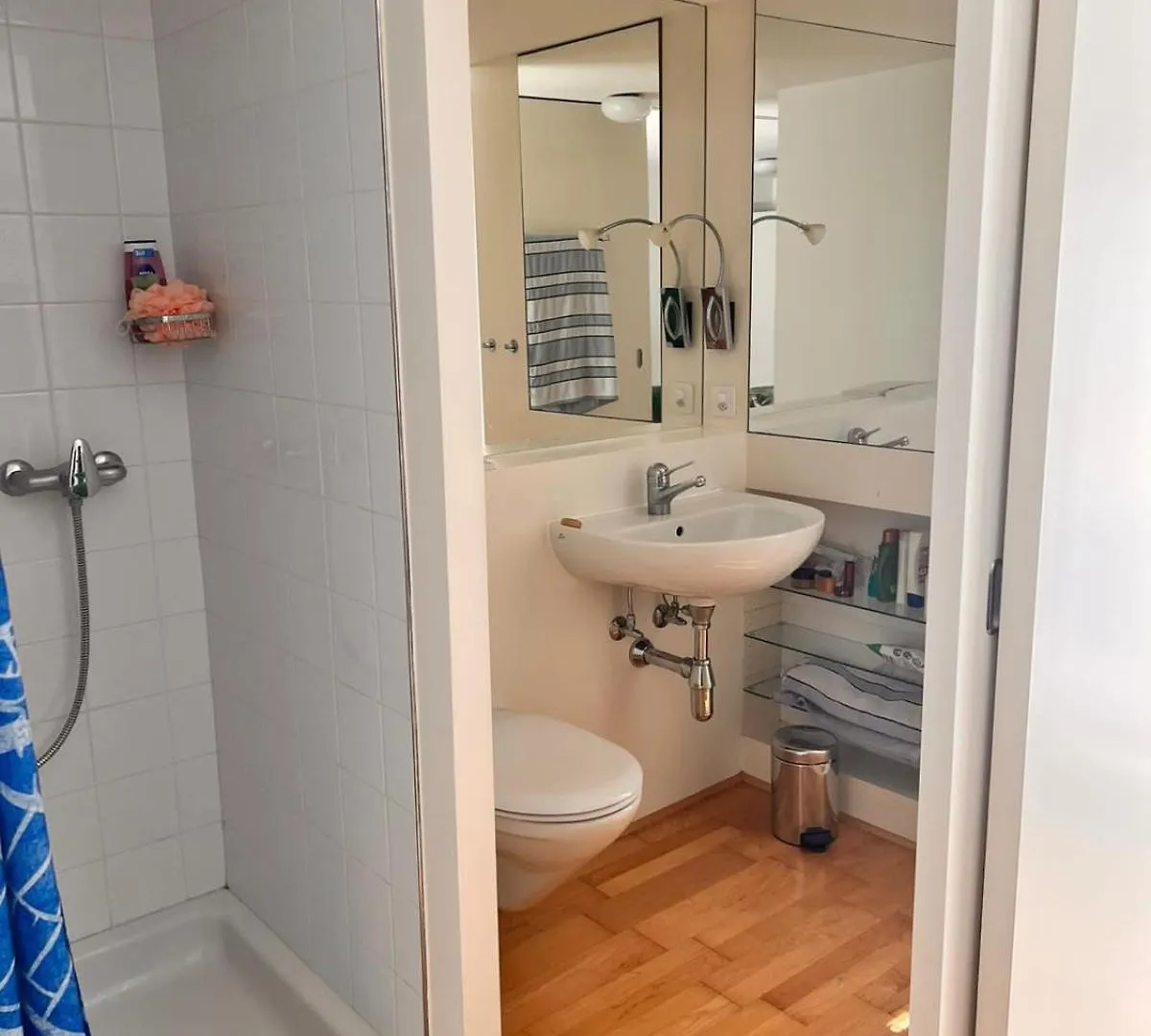 Studio 57 - Two Bus Stops Or 15 Minutes Walking Distance To Esc Event Basel Lejlighed